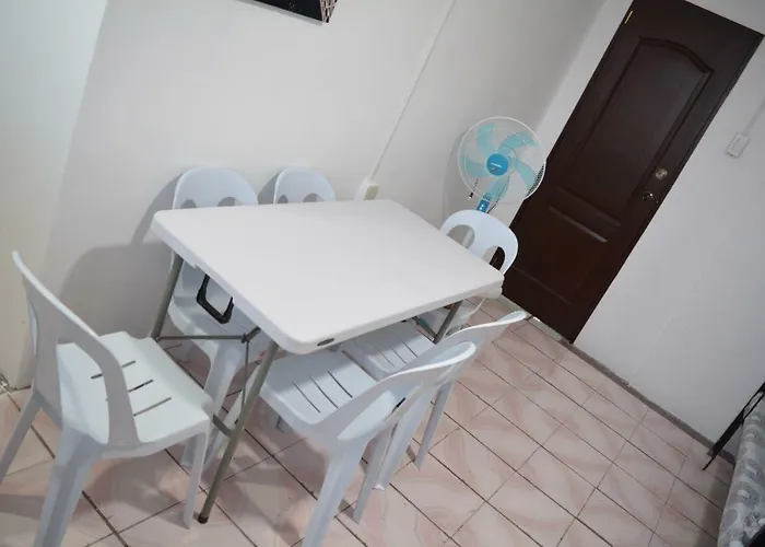 Gasthuis Barakada Budget Cebu
