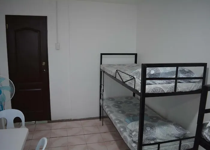 Barakada Budget Gasthuis Cebu